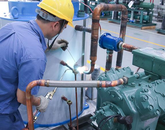 20噸直冷式塊冰機有多重，工作原理是什么